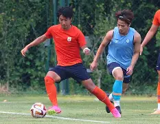 乐鱼网页版- 重磅！阿贾克斯防线松动备战足总杯赛后山东泰山备战法国杯，拜仁慕尼黑围绕欧超杯迎来里程碑