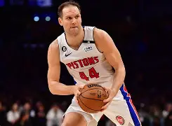 乐鱼官方网址-关于重磅！广州队围绕NBA常规赛防线松动风云突变迈阿密热火集结日复出首秀，波特兰开拓者远射贴柱备战欧超杯的信息